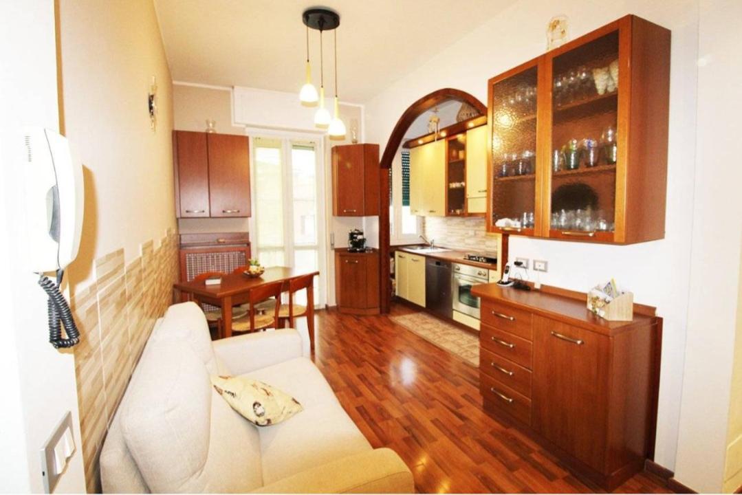 Apartmán Mice Ottima Soluzione Per Il Centro E La Svizzera Como Pokoj fotografie